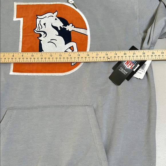 Denver Broncos New Era NFL Hoodie With Corduroy Logo Size Large New With Tags - Picture 8 of 10
